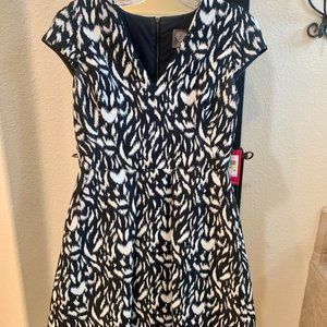 Vince Camuto Fit and Flare Style Dress w/ Tags Size 4